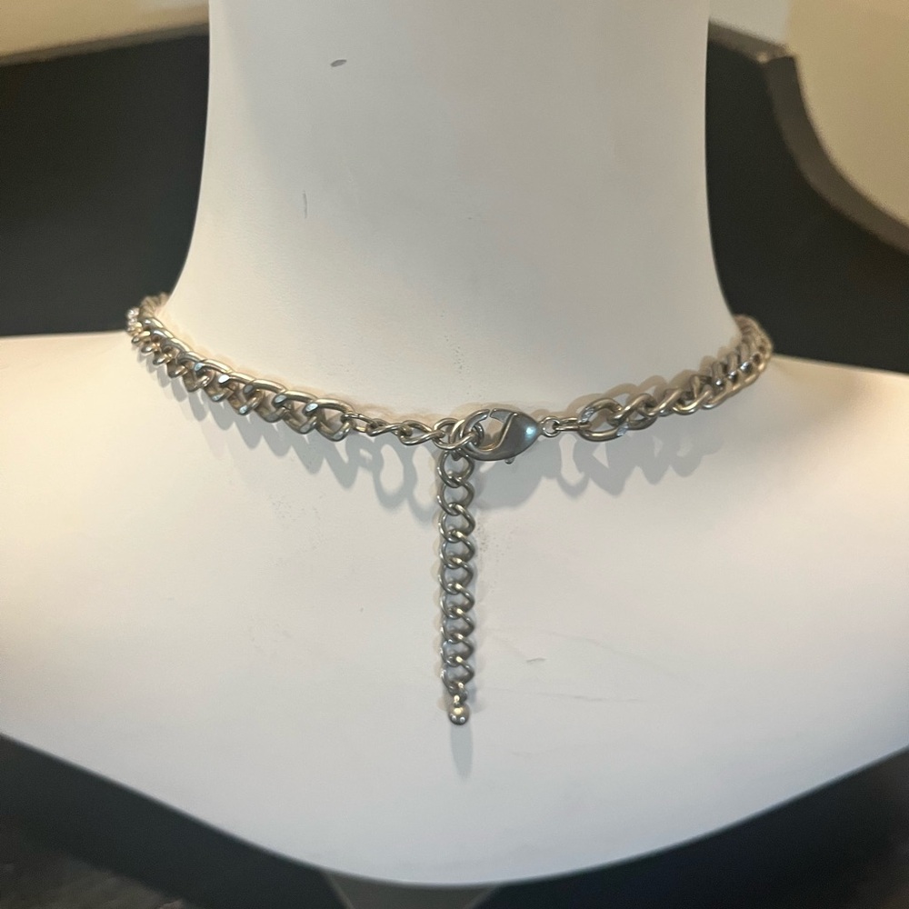 Talbots Multi-Strand Statement Necklace Silver Blue Green Hammered Discs - Picture 5 of 5
